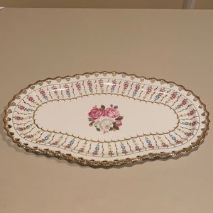 An oval shape fine porcelain serving dish